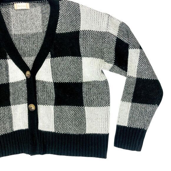 Altar'd State Cardigan Sweater Womens M Black White Checked Classic Chunky Knit - Picture 6 of 16